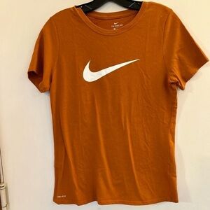 Nike dri-fit medium burnt orange and white graphic tee